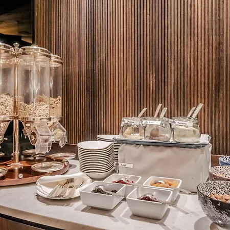 Hotel Hotiday Collection - 4*